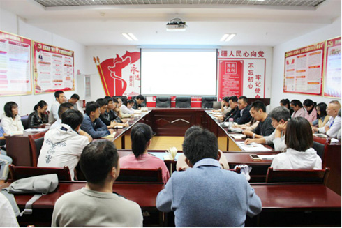 臨滄市中醫(yī)醫(yī)院召開2019年引進(jìn)人才專題座談會(huì)